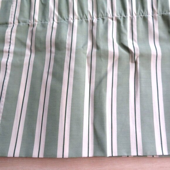 Vintage Springs Blouson Valance Beige Green Stripe 18" x 84" Country - Picture 3 of 8